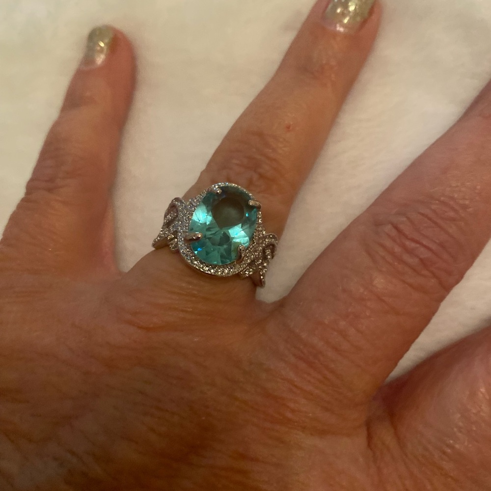 Elegant Silver and Blue Gemstone Ring